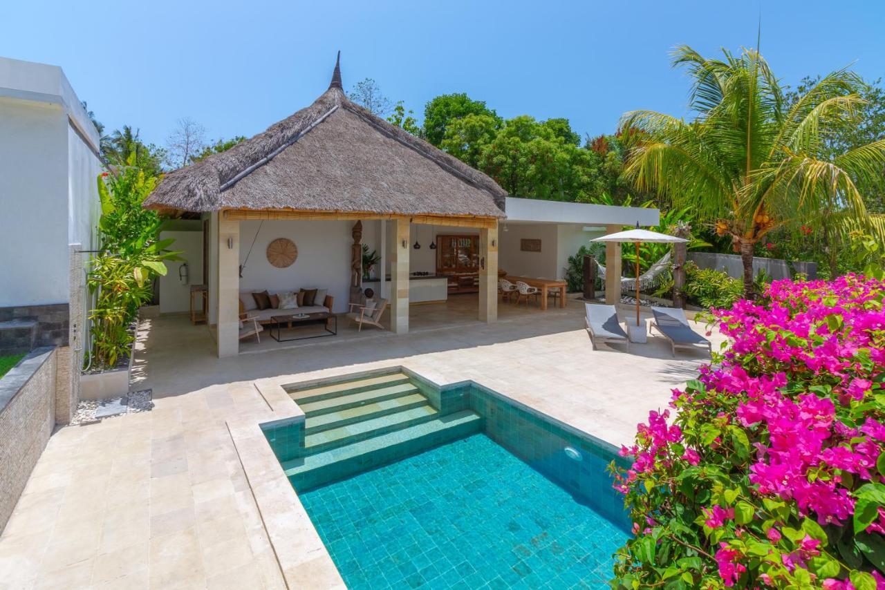 Villa Rasa Senang, With Private Cook And Pool Карангасем Экстерьер фото