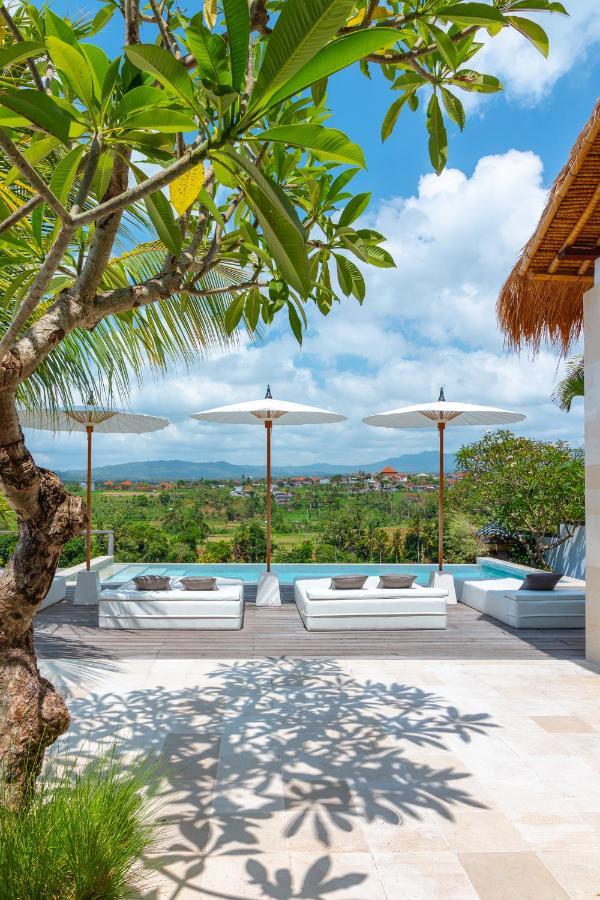 Villa Rasa Senang, With Private Cook And Pool Карангасем Экстерьер фото